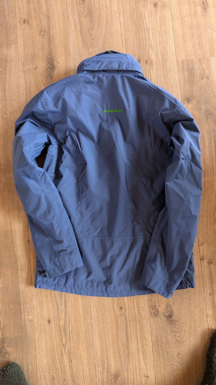 Mammut Vestes: MAMMUT - Veste de Pluie Doublée, Taille S – D'occasion à Haute-Nendaz par DetoutDerien 2