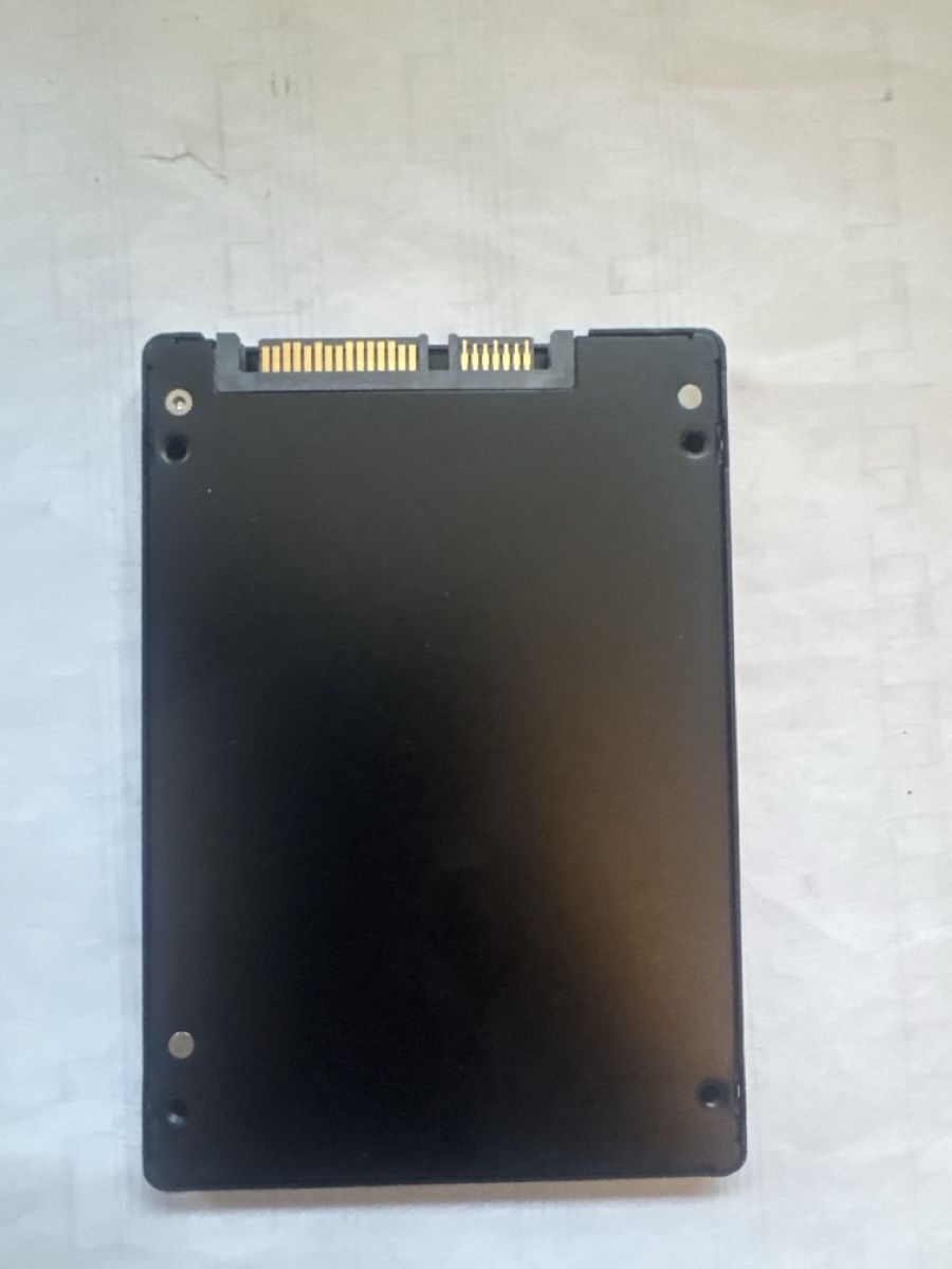 Cartes mémoire: SSD – D'occasion à Le Noirmont par mat_9dtx 1