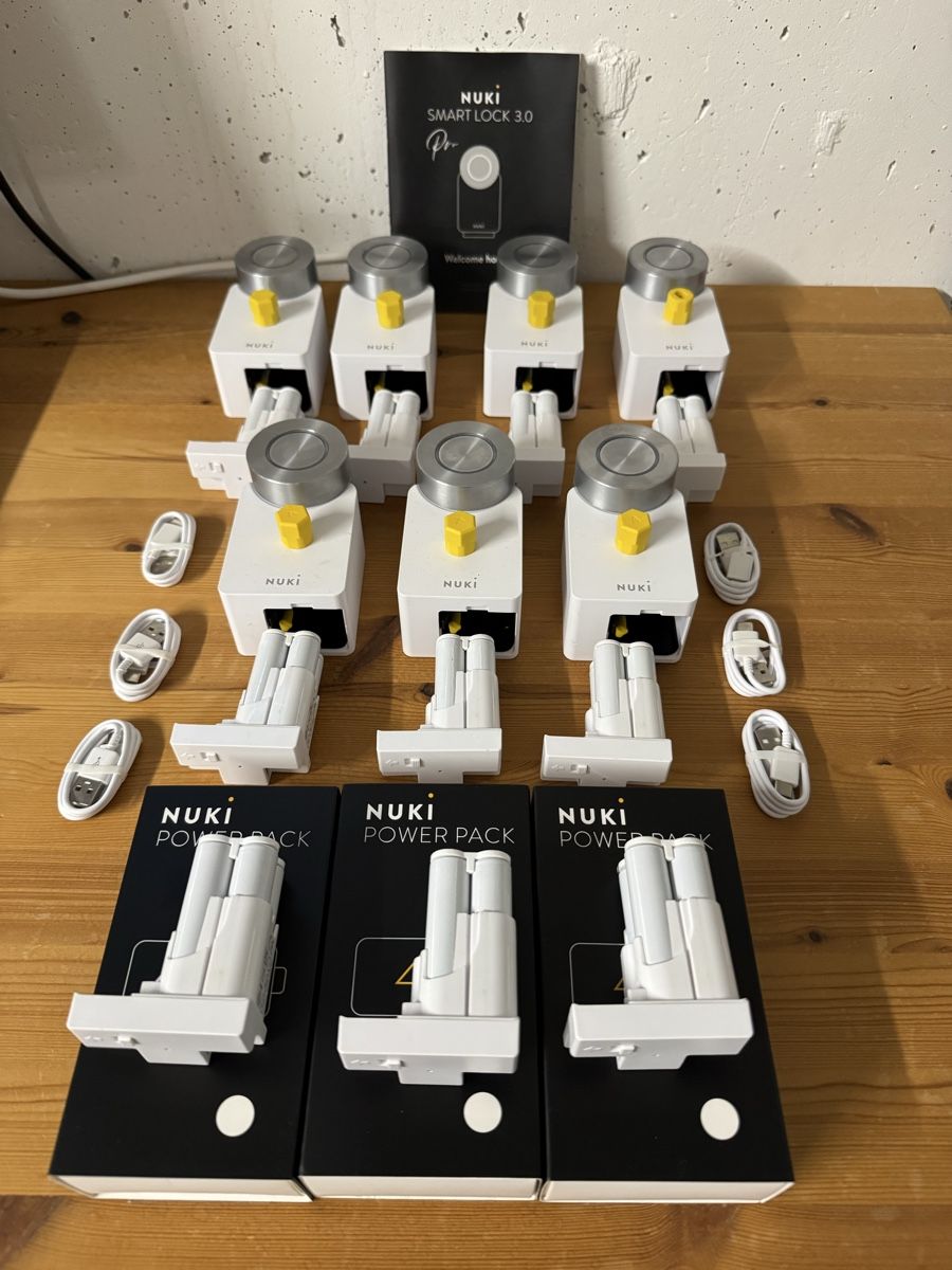 Nuki Lucchetti: 7x Nuki Smart Look 3.0 & Power Pack Set – Usato da Buchs AG venduto da Ublade 1