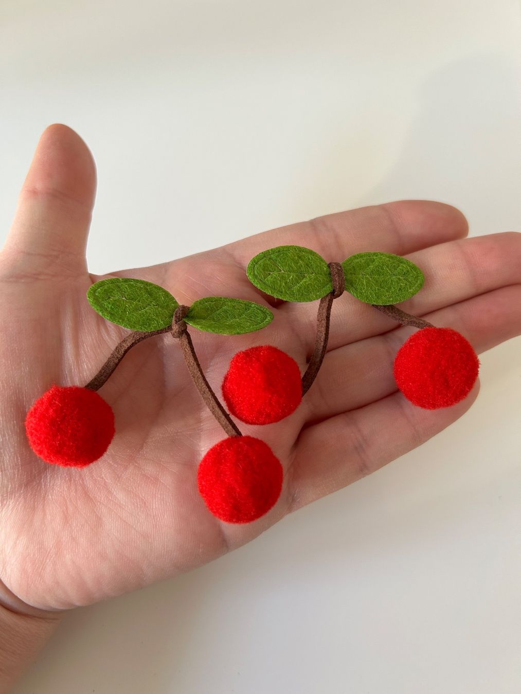 Alle Dekorationen: Decoration - Cherry ( 4 pieces) – Neu (gemäss Beschreibung) aus Basel von lau_982w 1