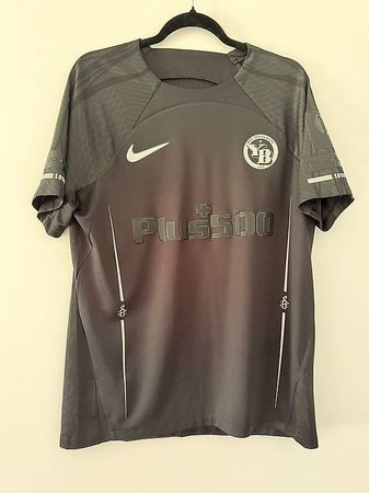 BSC YB Spezialtrikot 23/24 #27 Blum Grösse L