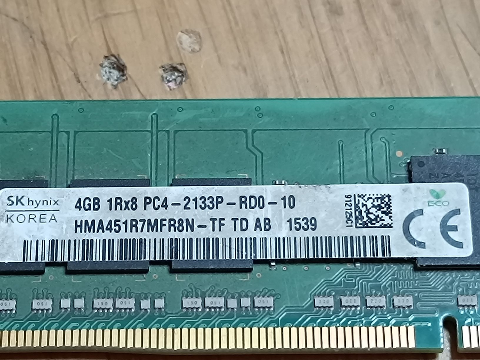 Memoria / RAM: 4Gb Ram DDR4 server ECC  – Usato da Vucherens venduto da vihor