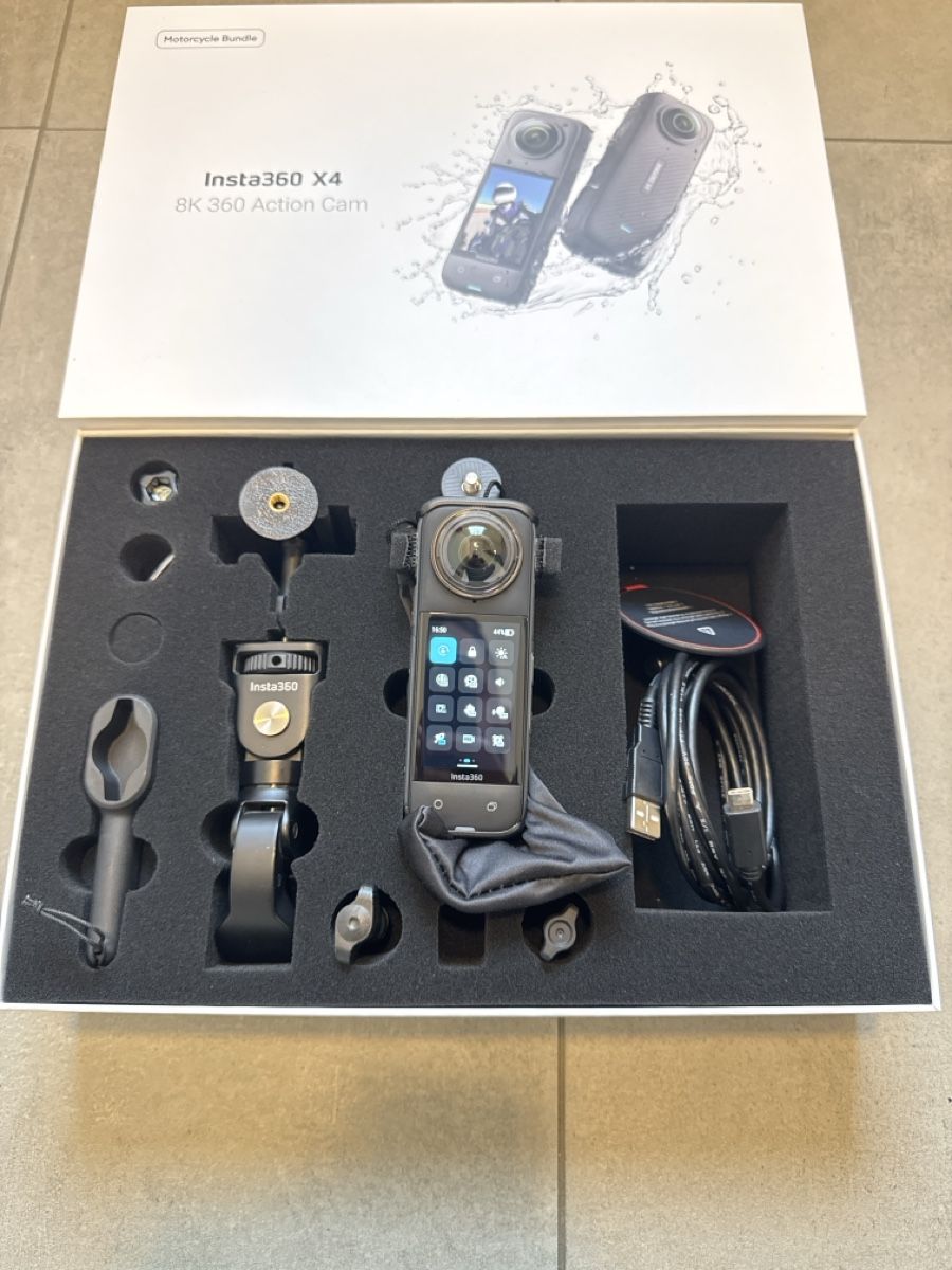 Insta360 Action Cam: Caméra action Insta360 X4 Motorcycle Bundle état neuf – Nuovo (secondo la descrizione) da Senarclens venduto da nog_m7qw 2