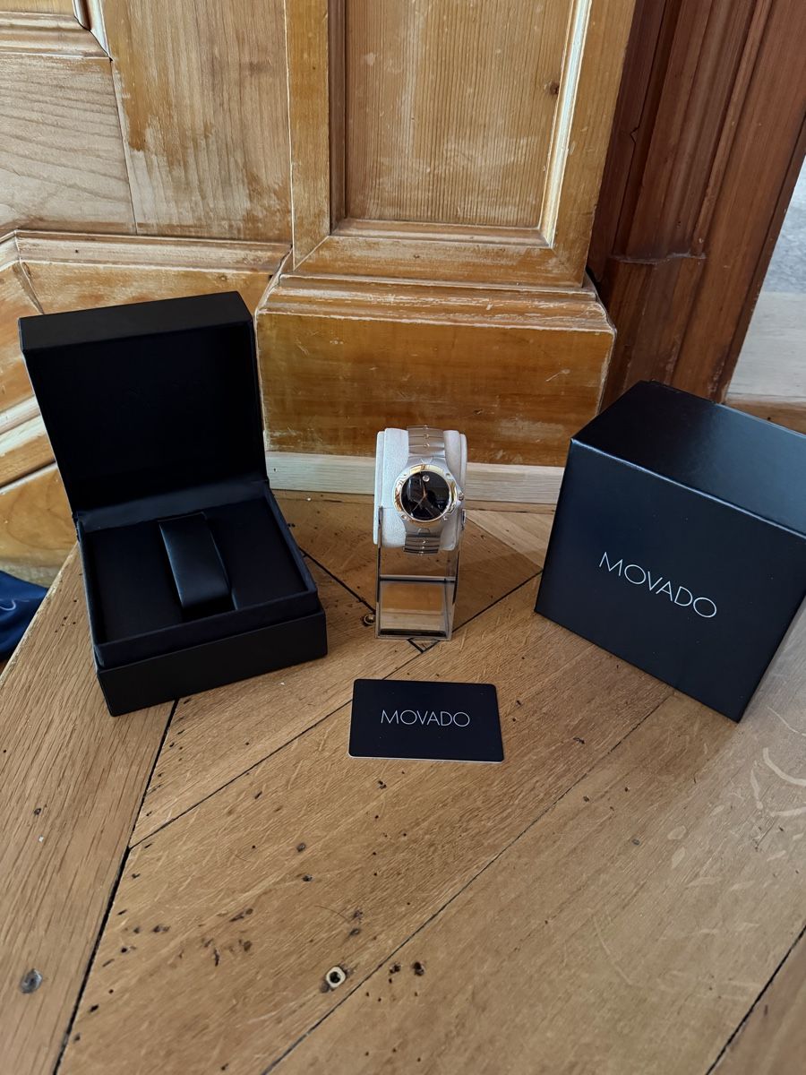 Movado Orologi: Movado SE Armbanduhr NEU – Nuovo e nell'imballaggio originale da Schaffhausen venduto da oscarstahelag