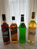 Spirituosen Set Bacardi Johnnie Walker Midori Lillet