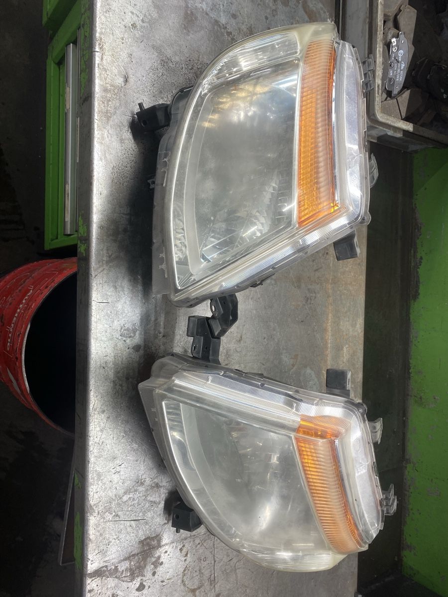Fari: Ford Ranger Scheinwerfer  – Usato da Rengg venduto da ili_y8wq