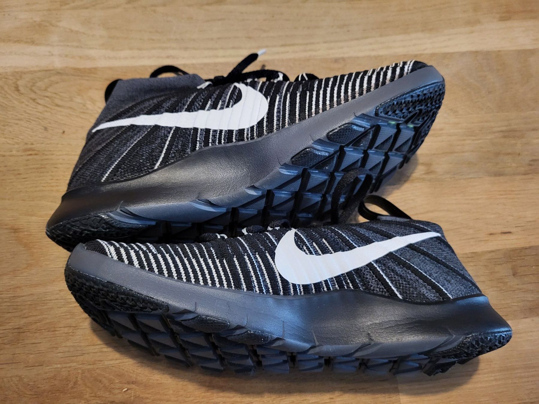 Nike Scarpe da uomo: neu: Sneaker Nike Train Force Flyknit Gr. 42.5 – Nuovo (secondo la descrizione) da Urtenen-Schönbühl venduto da Chaeppeler 3
