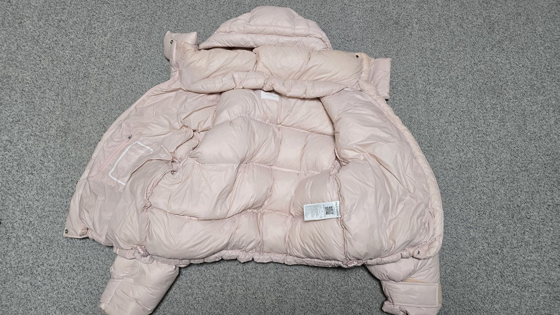 Holzweiler Giacche: Holzweiler 'Steilia Short Down' down jacket – Usato da Frauenfeld venduto da Londrey_05 4