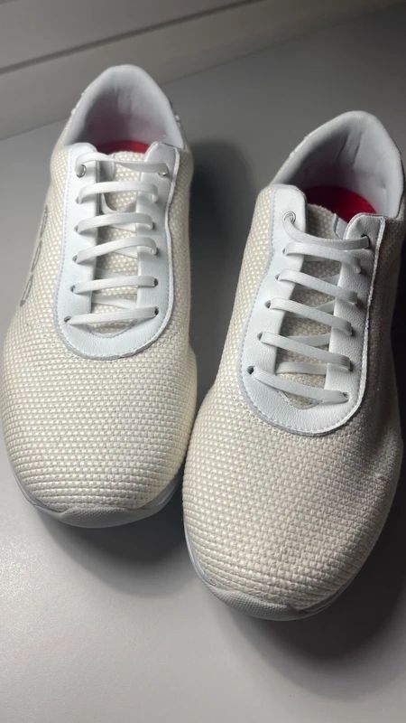 Chaussures femmes: Sneakers OOO Grösse 41 – Neuf avec emballage d'origine à Riehen par markstre11