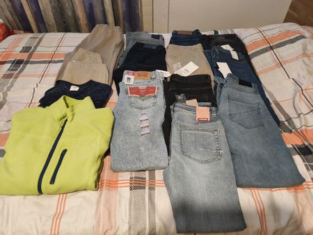 Markenpaket in Größe 164/170, NP Sfr. 800,-- meist fabrikneu