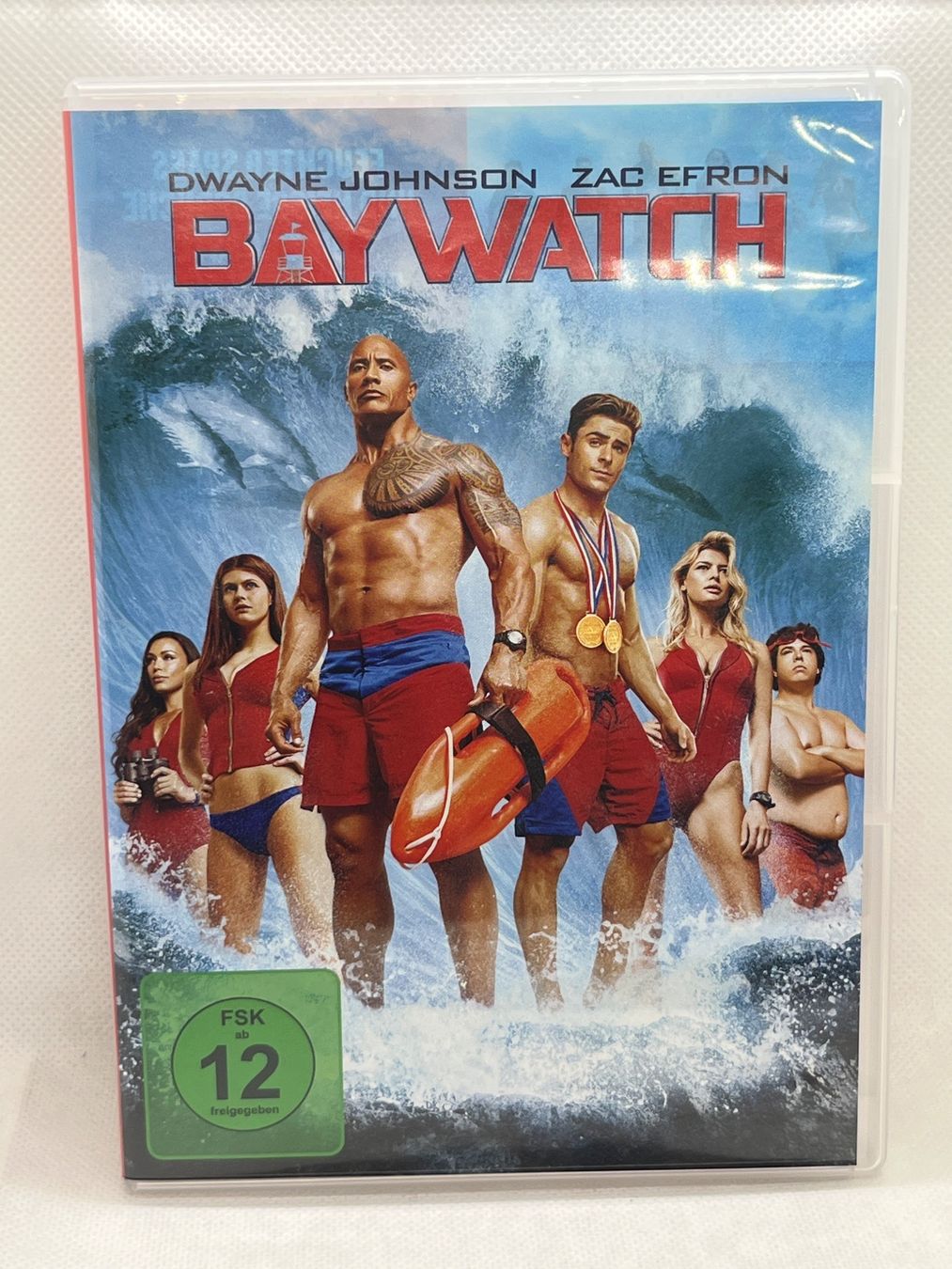 Tutti i DVDs: Baywatch DVD mit Dwayne Johnson - Sommerfeeling pur! – Usato da Hinterkappelen venduto da Kim1992