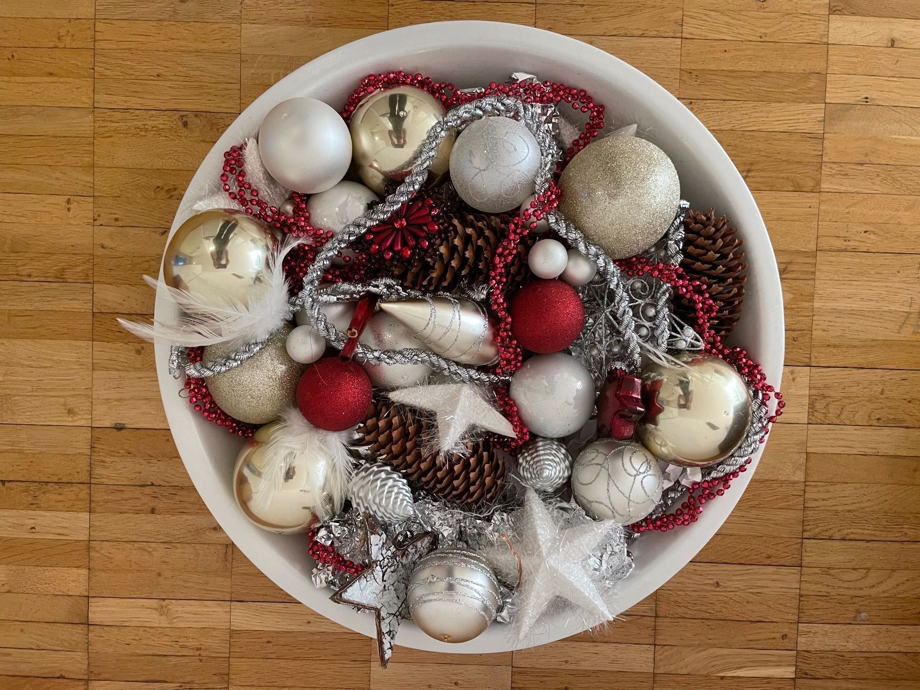 Schalen: Weihnachtsdeko-Schale inkl. Inhalt – Gebraucht aus Bern von Lexis6