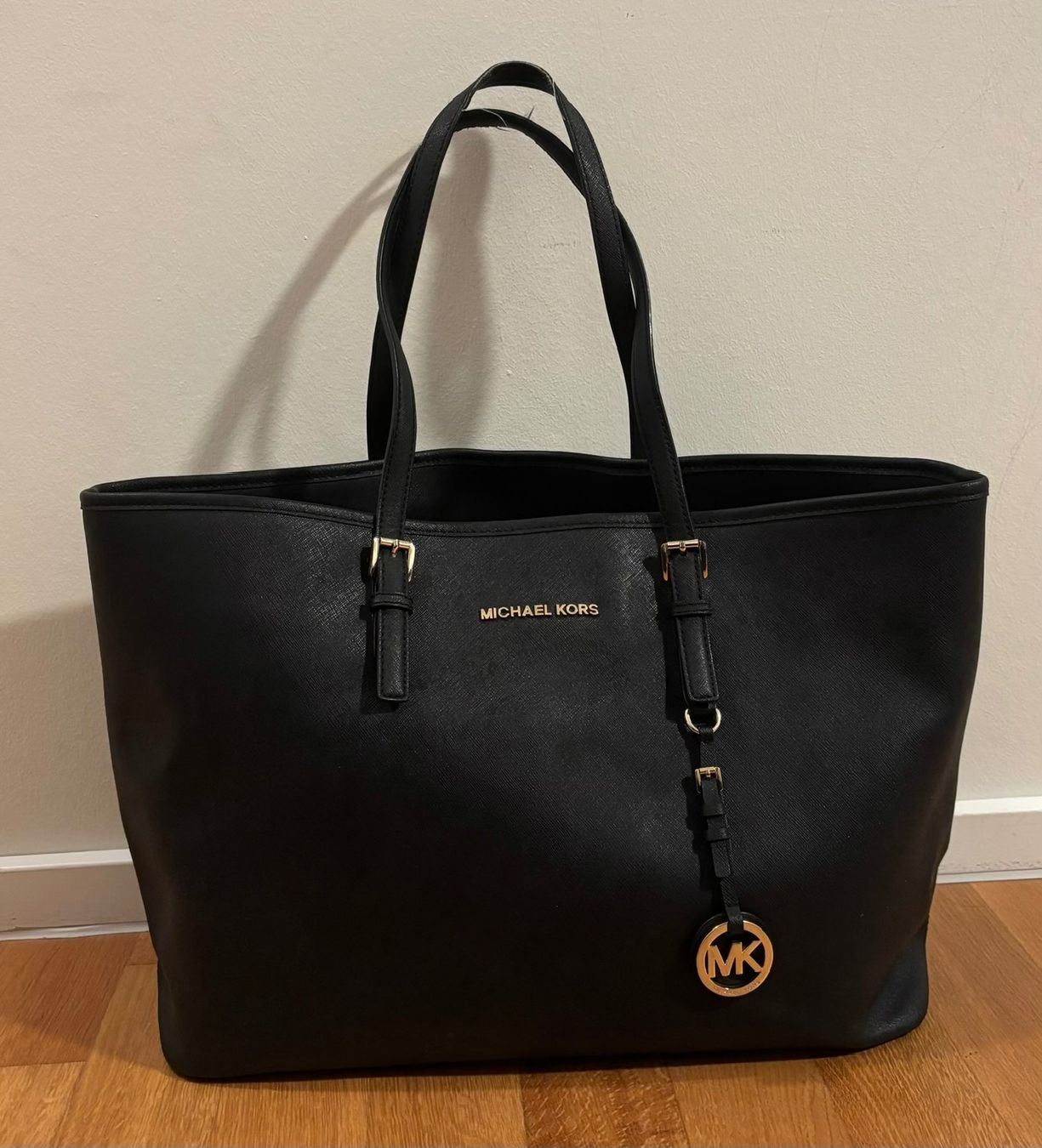 Michael Kors Borse da donna: Michael Kors Jet Set Tragetasche ab 1.- CHF – Usato da Basel venduto da ukhtyy