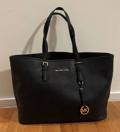 Michael Kors Jet Set Tragetasche ab 1.- CHF