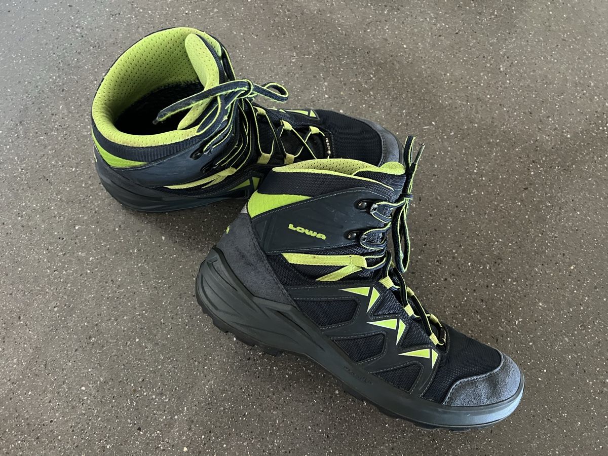 Lowa Scarpe da uomo: Lowa Wanderschuh Gr.41 – Usato da Schlierbach venduto da matro01 1