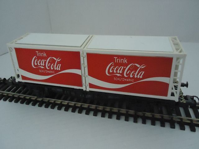 Roco Modellini di ferrovie: HO Coca Cola Containerwagen von Roco – Usato da Ergisch venduto da Haemmerli59 1