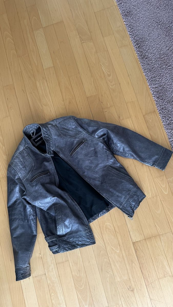 Vestes: Lederjacke Grösse 48 grau guter Zustand – D'occasion à Rickenbach-Sulz par hel_yx9y 1
