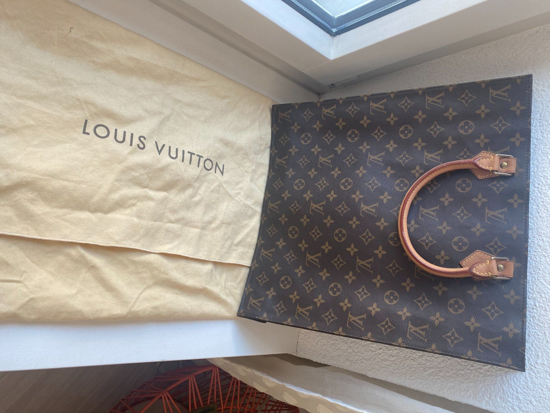 Louis Vuitton Borse: Louis Vuitton LV Sac Plat - New – Nuovo e nell'imballaggio originale da Zürich venduto da ali_2qlh 3