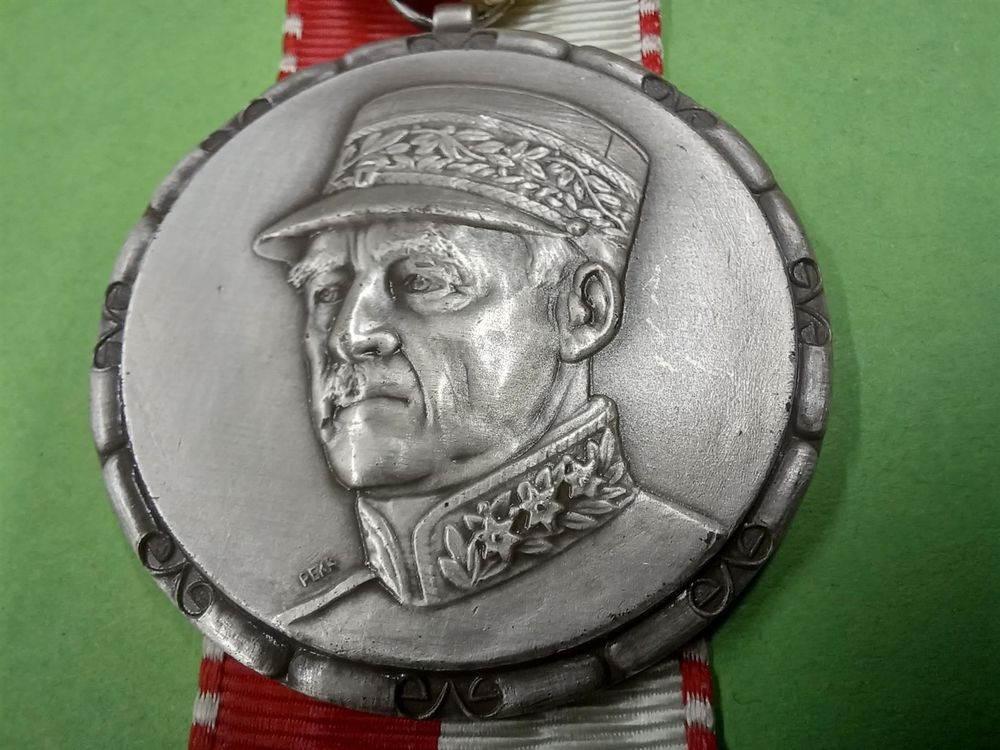 VELAZQUEZ - MÉDAILLE du tricentenaire de sa mort, de Manolo PRIETO