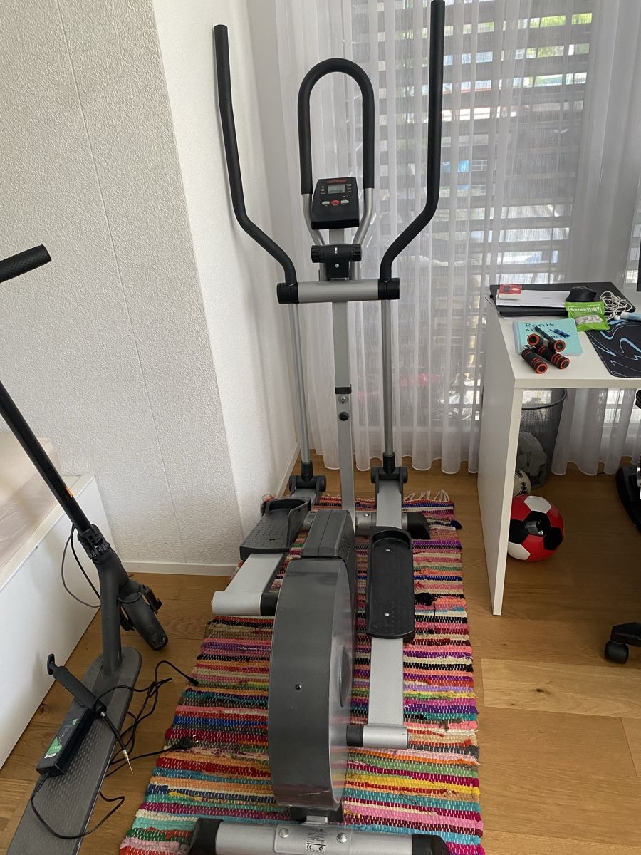 Vélos d'appartement: Crosstrainer Kettler gebraucht mit Displayanzeige – D'occasion à Root par Ronitmat 2