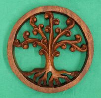 Lebensbaum Weltenbaum Yggdrasil aus Holz Schnitzerei