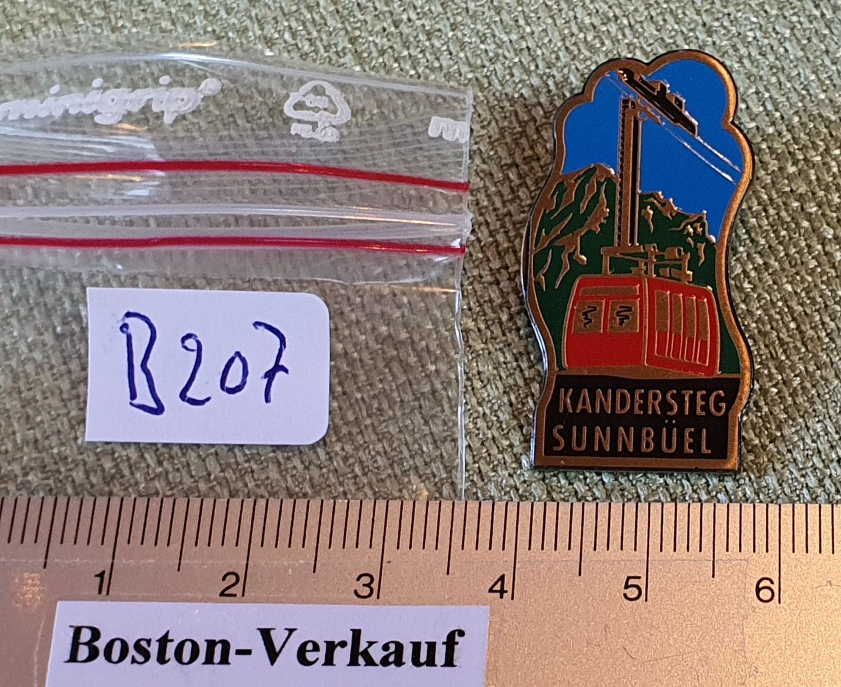 Plaketten & Abzeichen: B207 - Pin Gondel Kandersteg Sunnbüel – Gebraucht aus Reinach BL von Boston-Verkauf 2