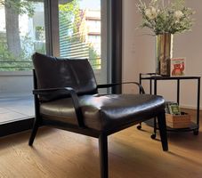 Natuzzi Italia Viaggio Sessel – Schwarzes Leder & Metall