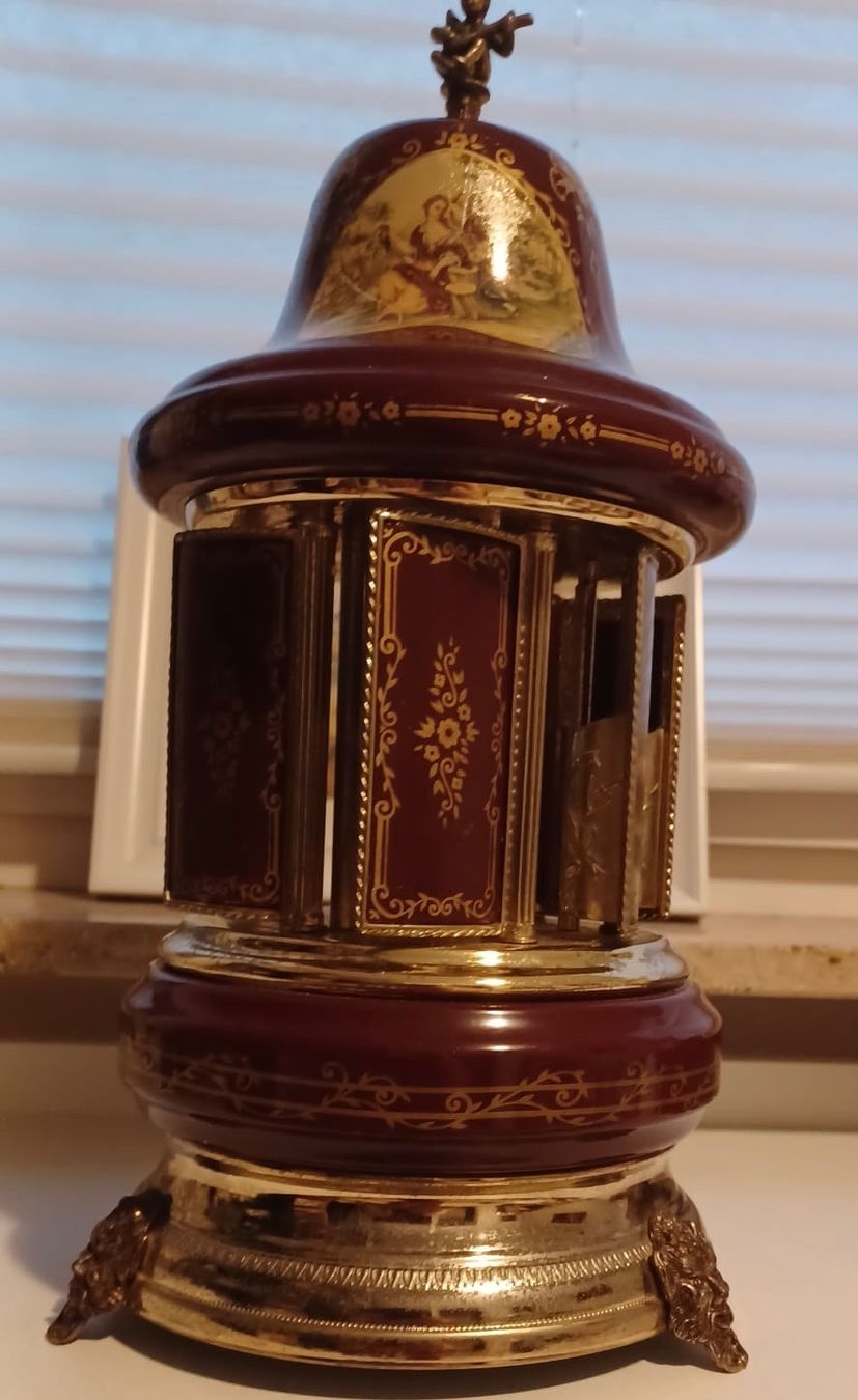 Carillon: Wunderschöne Spieluhr / Karussell – Usato da Olten venduto da ale_nb2x 8