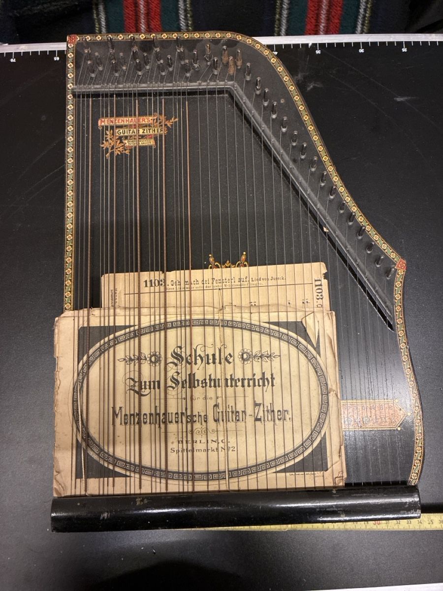 Cithare Menzenhauer Guitar Zither ancienne avec partitions (Gebraucht ...
