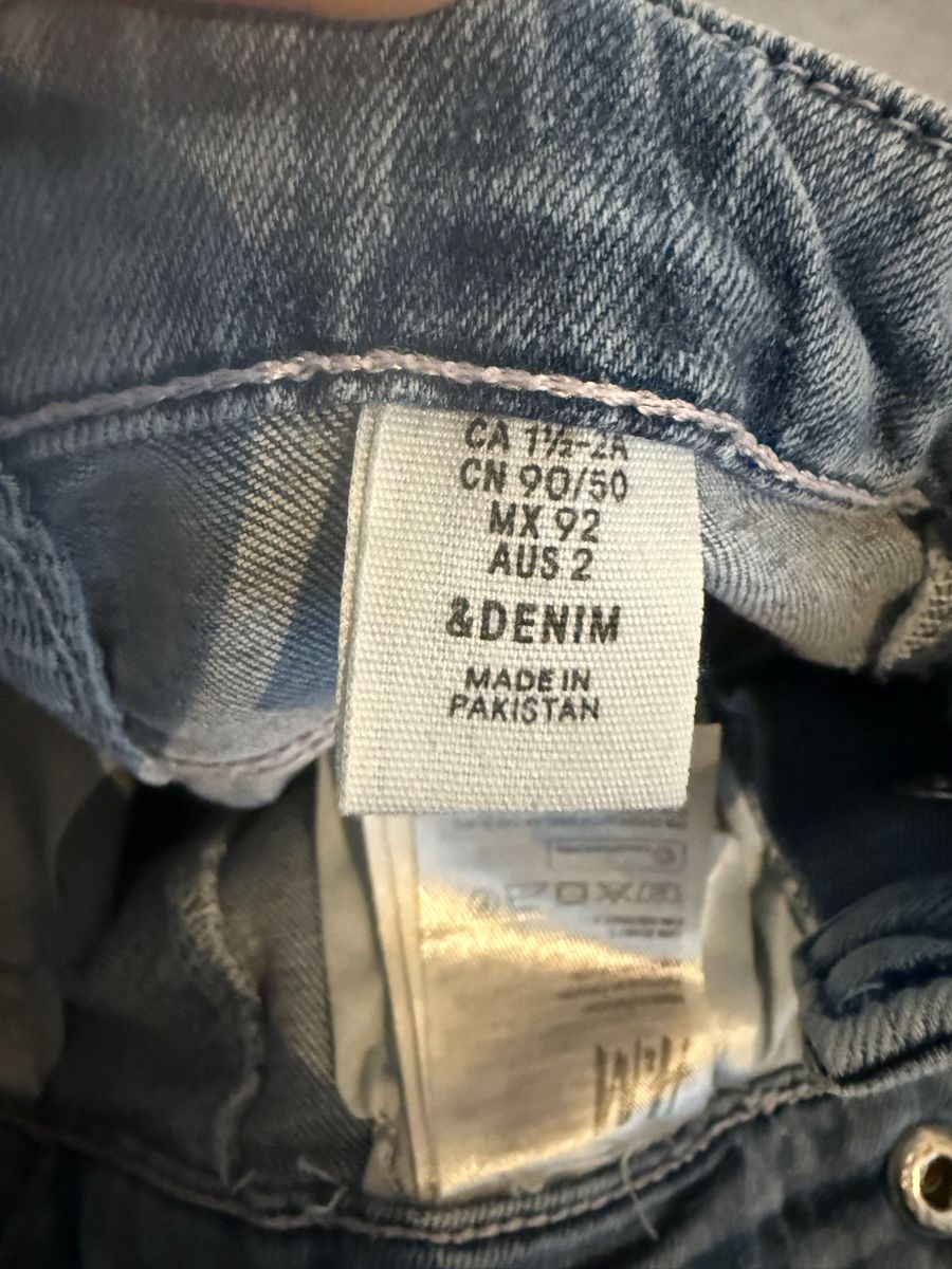 Pantaloni: Denim Latzhose Kinder 86/92 – Usato da Dällikon venduto da RaMona.- 1