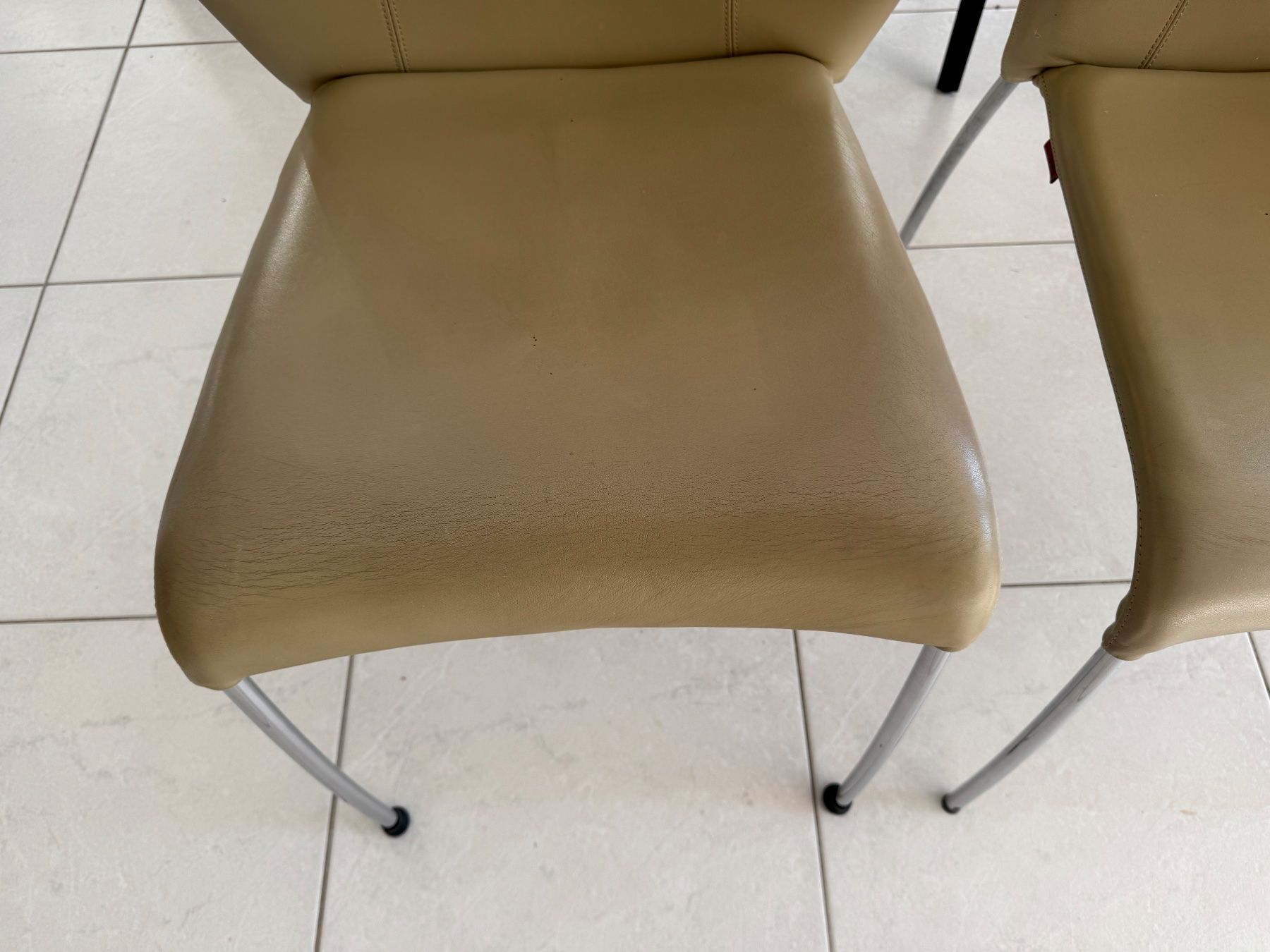 Stühle: 2 Montis Leder Stühle Farbe Beige – Gebraucht aus Kefikon ZH von Gary97 2