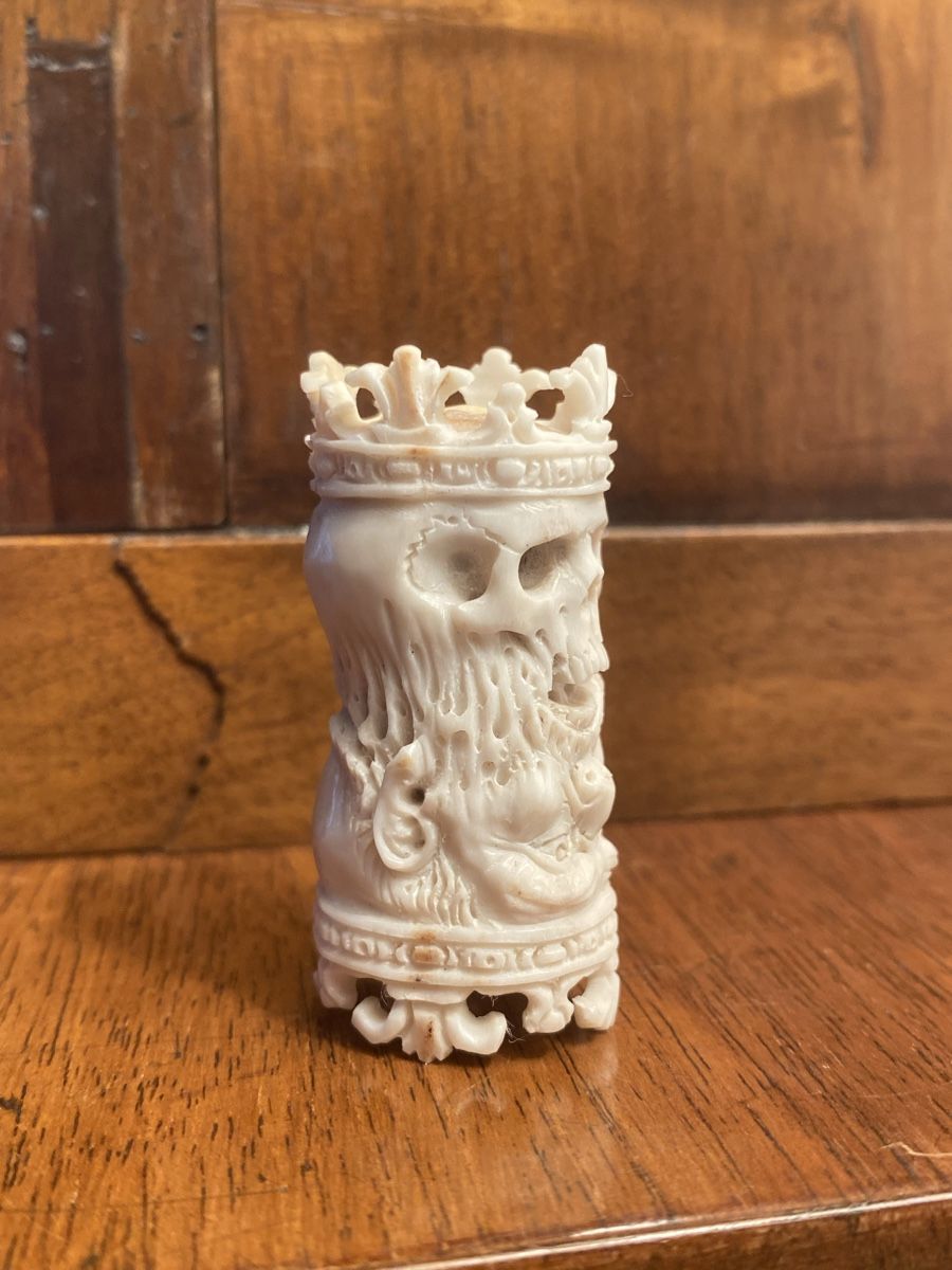 Statuette: Memento Mori, Hirschhorn geschnitzt – Usato da Berikon venduto da Samurai67ch 4