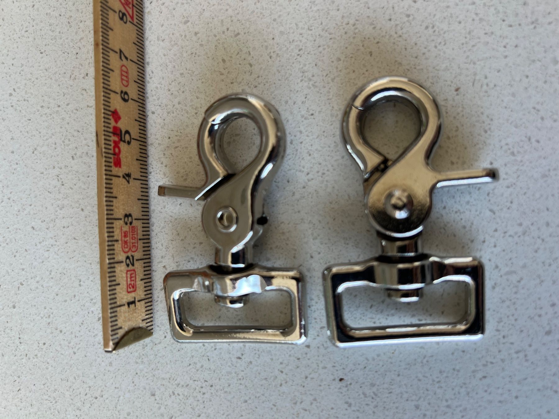 Attrezzatura da arrampicata: 2x Clip Wirbelkarabiner – Nuovo (secondo la descrizione) da Glattpark(Opfikon) venduto da ste_n99y