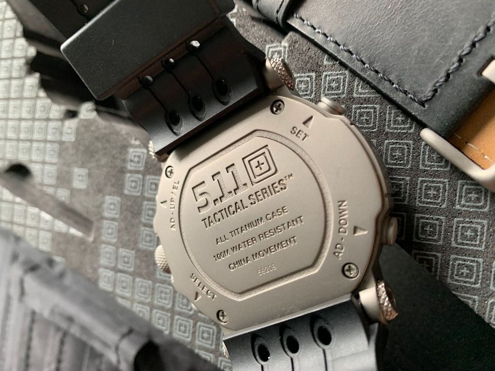 5.11 Tactical Series Uhr H.R.T Titan Acheter sur Ricardo