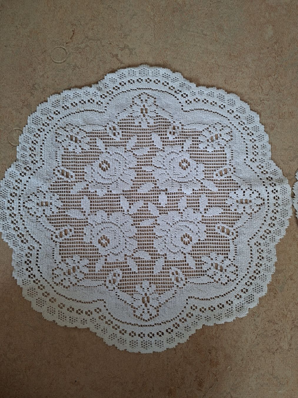 Sonstige Tischwäsche: Zierdeckchen, 2 Stk, Weiss, Vintage Stil – Gebraucht aus Klingnau von vollmond36 1