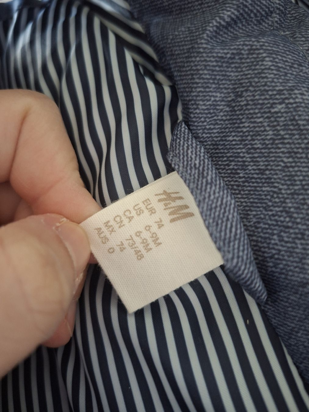 H&M Altro abbigliamento per bambino: Kinder Weste mit Kapuze, Grösse 74 – Nuovo (secondo la descrizione) da Winterthur venduto da Ausmisten2026 2