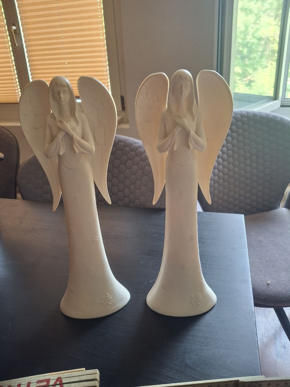 Toutes les décorations: 2 mal Engel Figuren  – D'occasion à Aarburg par ssi_ckz5 2