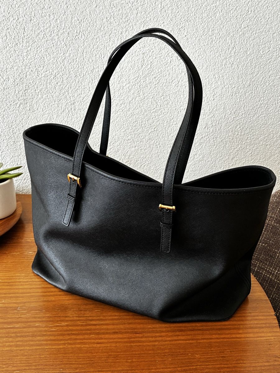 Michael Kors Borse da donna: Michael Kors Black Tote Bag – Usato da Zürich venduto da wal_sr25 2