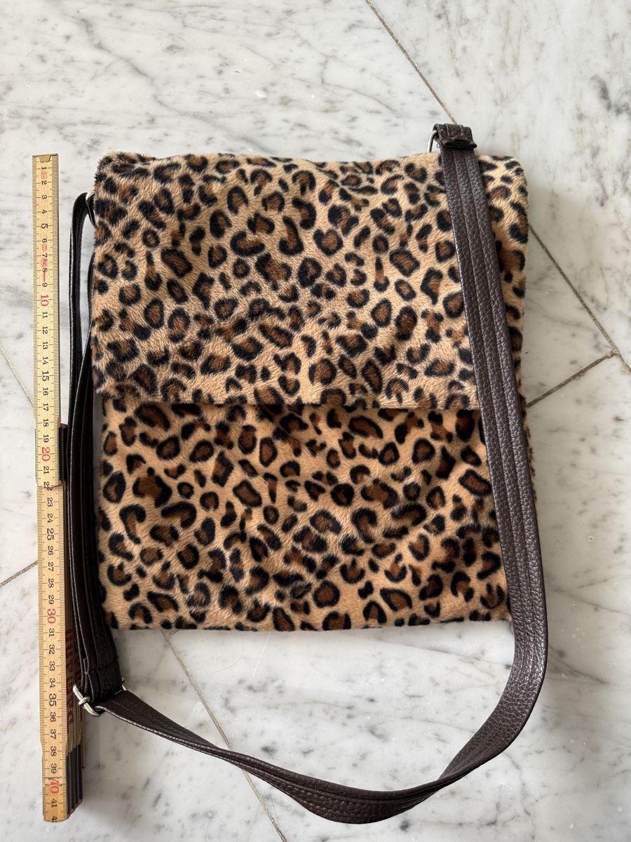 Taschen für Damen: Umhängetasche/ Handtasche Leoparden Print – Gebraucht aus Seewen SO von HappyHappyHappy