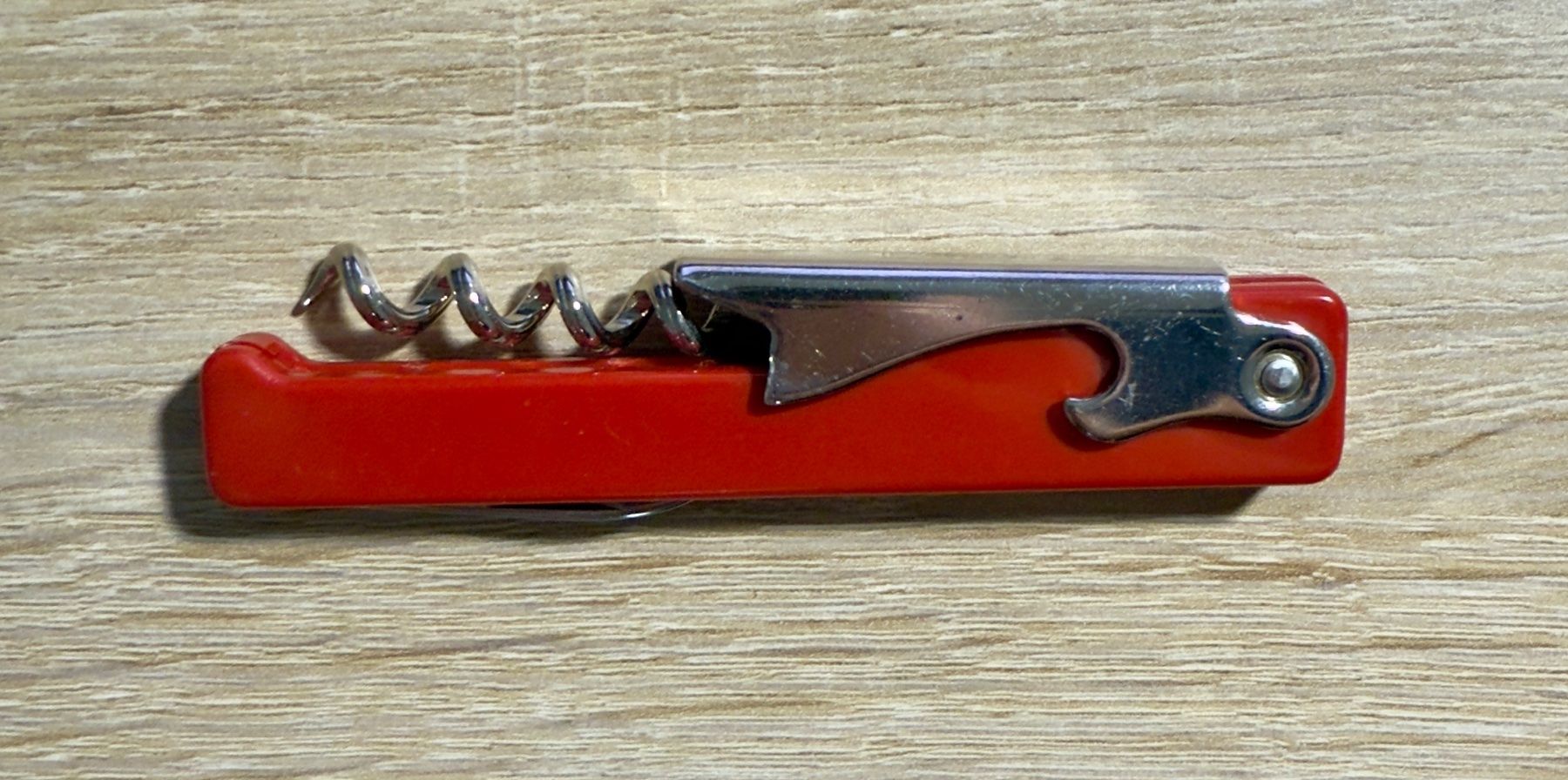 Alle Werkzeuge: Flaschenöffner – Gebraucht aus Inwil von TheSwissEagle