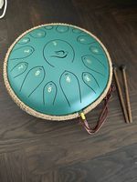HANDPAN-TROMMEL MIT SCHLÄGELN