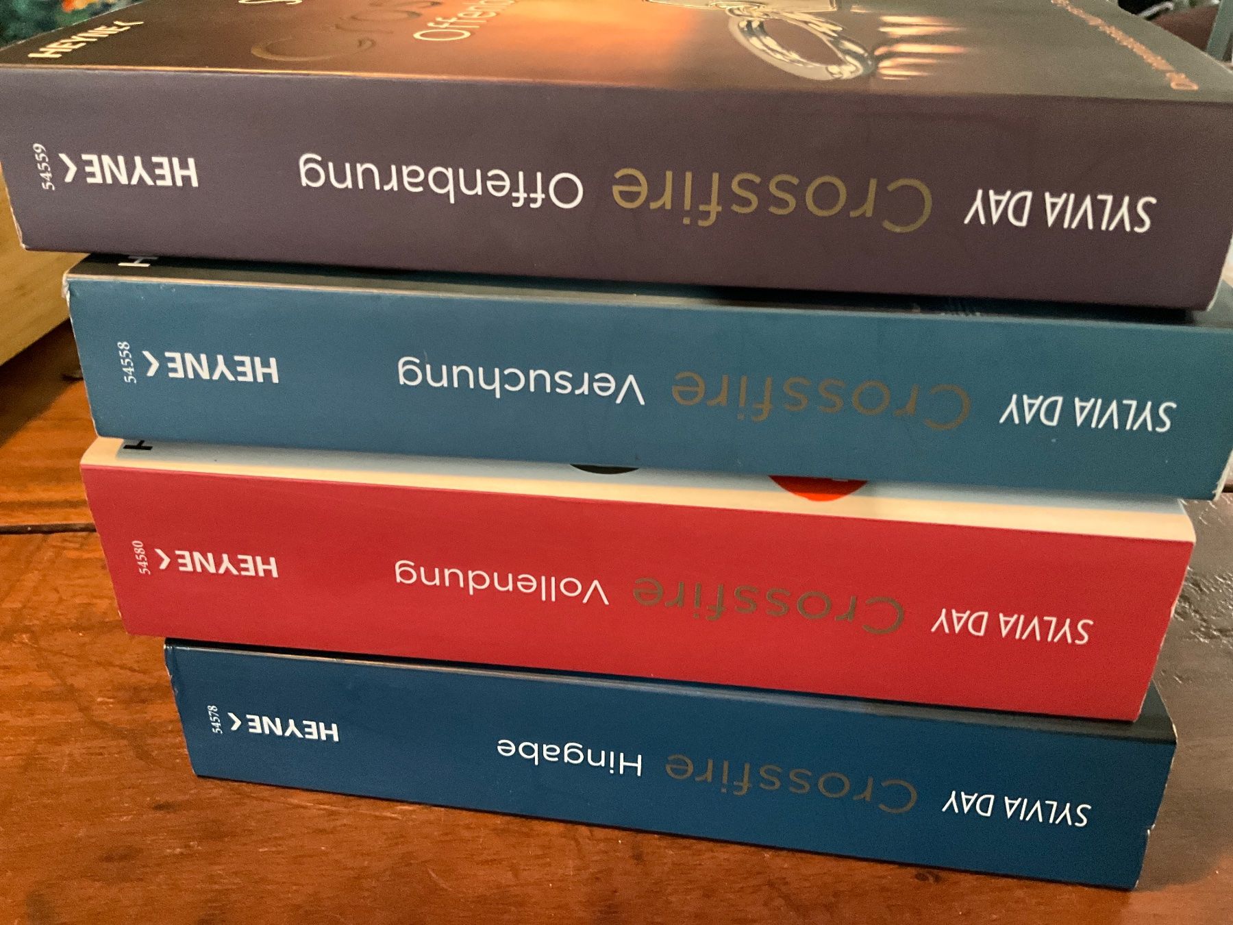 Bücher: 4 Bücher  Sylvia Day Crossfire – Gebraucht aus Avenches von Lactobacille 1