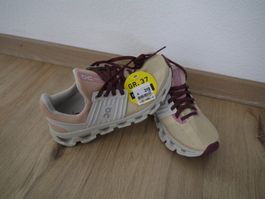 On Damenschuhe neu mit Preisschild Gr.37