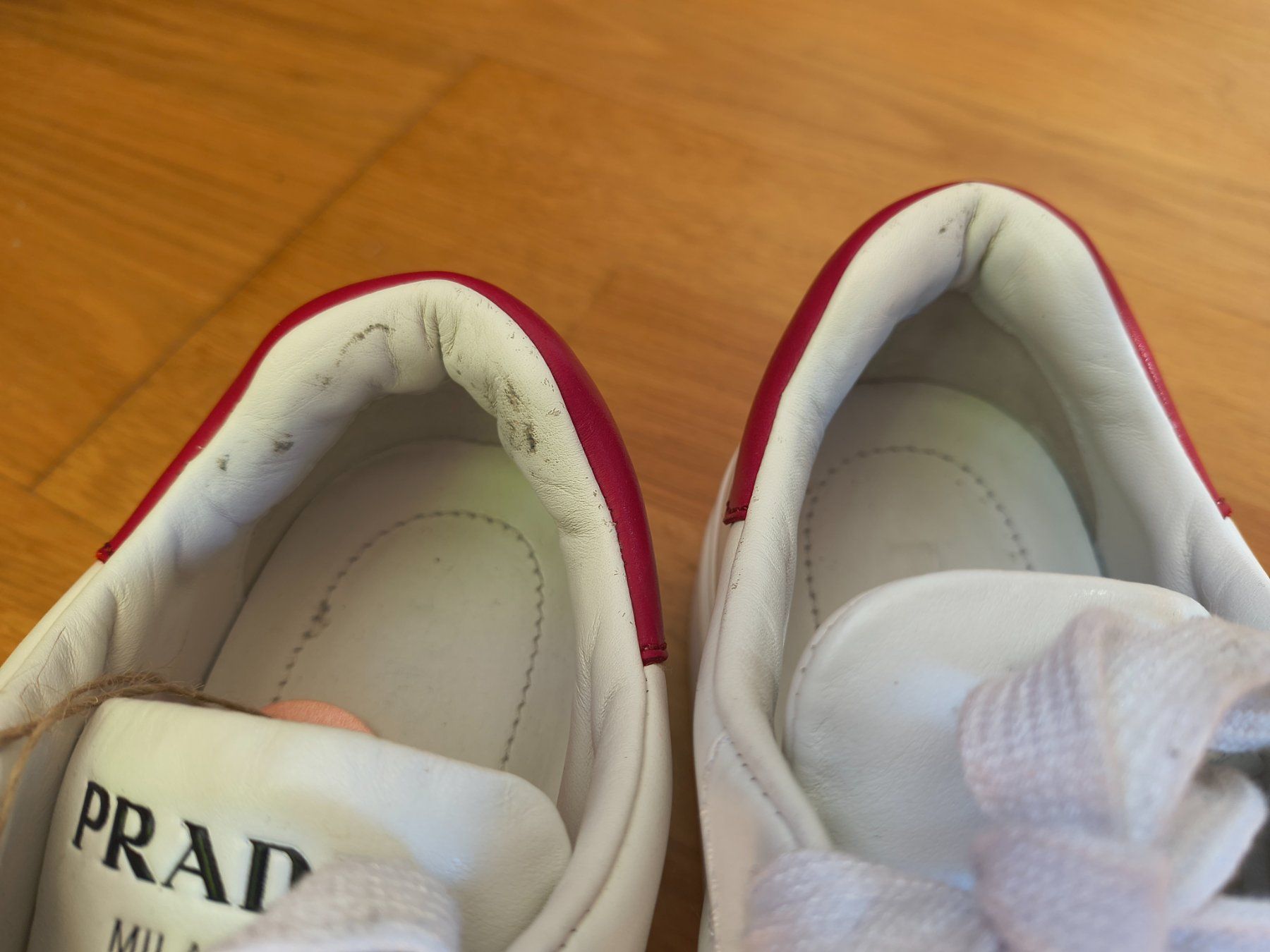 Prada Damenschuhe: Prada Leder Sneaker wie neu – Gebraucht aus Zürich von laribuechel 3
