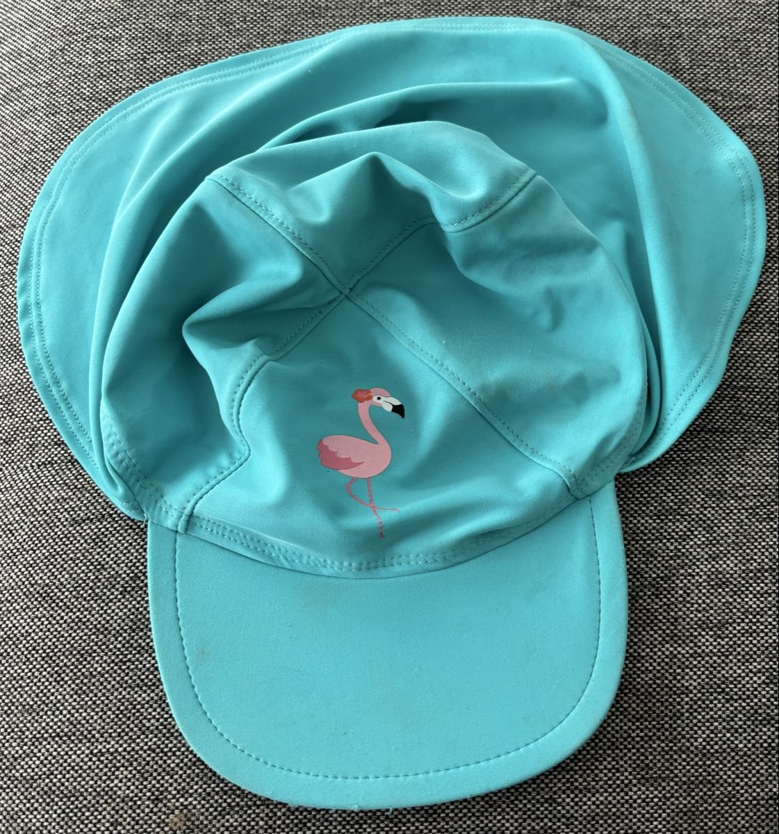 Altro abbigliamento per bambina: Alive Badekappe mit Flamingo, Gr. 98/104 – Usato da Jegenstorf venduto da Annina0506