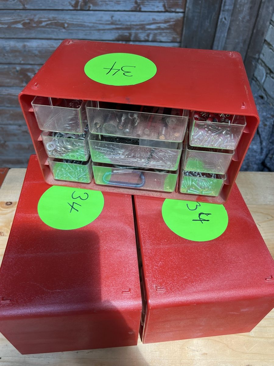 Alle Werkzeuge: 3 Sortiment Boxen rot schrauben etc. – Gebraucht aus Neuenhof von Willi111 2