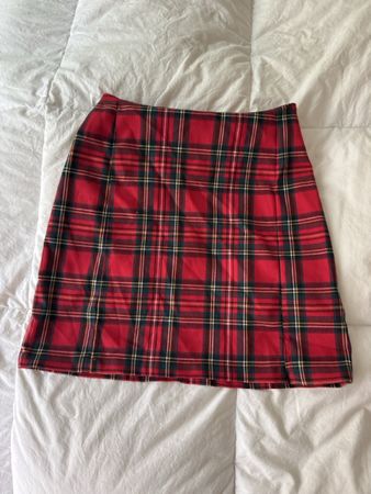 Jupe Brandy Melville rouge à carreaux, taille U, comme neuf