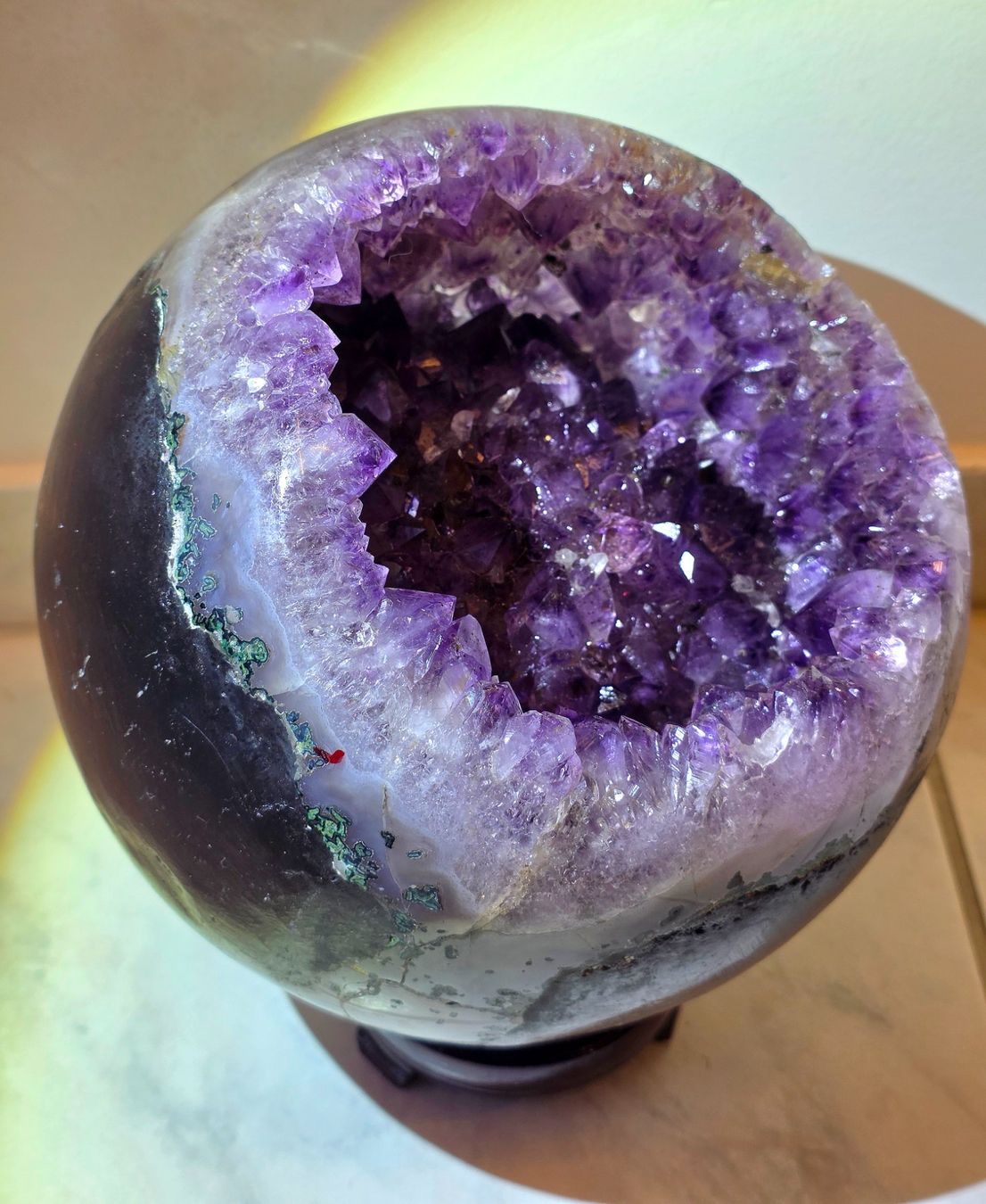Mineralien & Heilsteine: XXL Amethyst Drusen Kugel 7.7kg – Neu und originalverpackt aus Matzingen von Shay_Crystalz 4