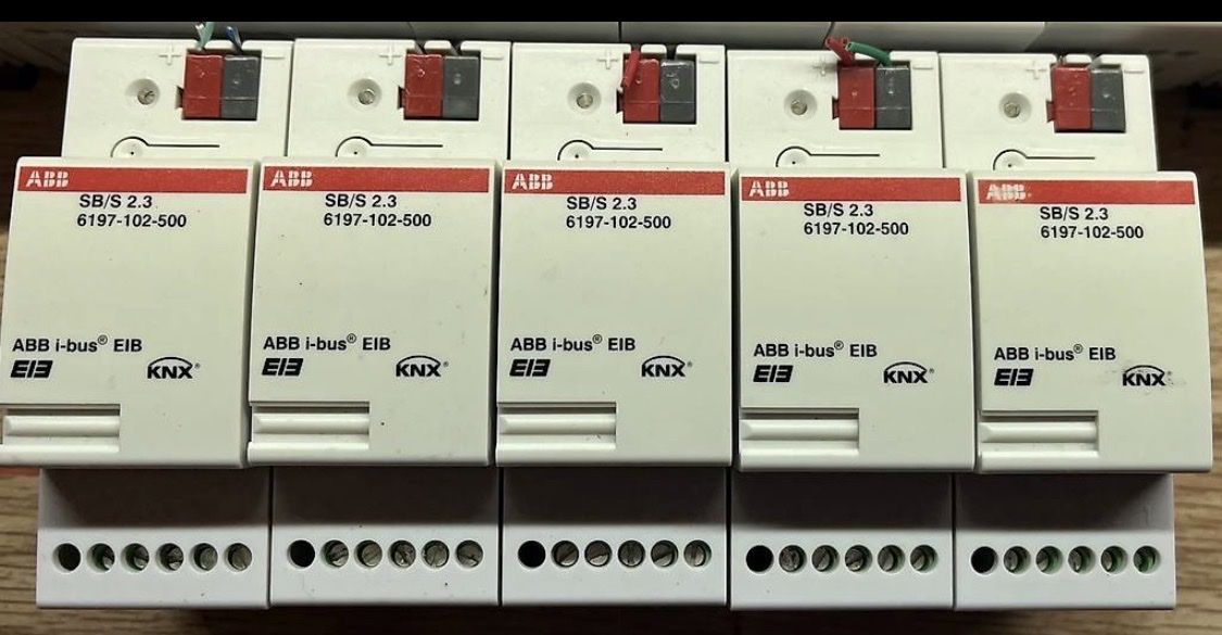 ABB Konverter: KNX Konverter ABB i- Bus EIB – Gebraucht aus Biel/Bienne von Ebabil 1