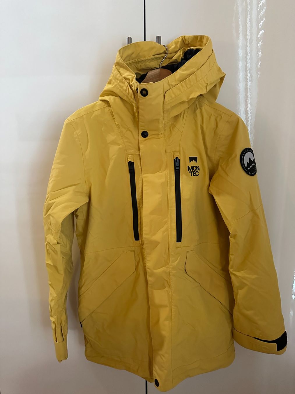 Skis: Montec Fawk, Size S, Yellow – Gebraucht aus Ilanz von LaSam